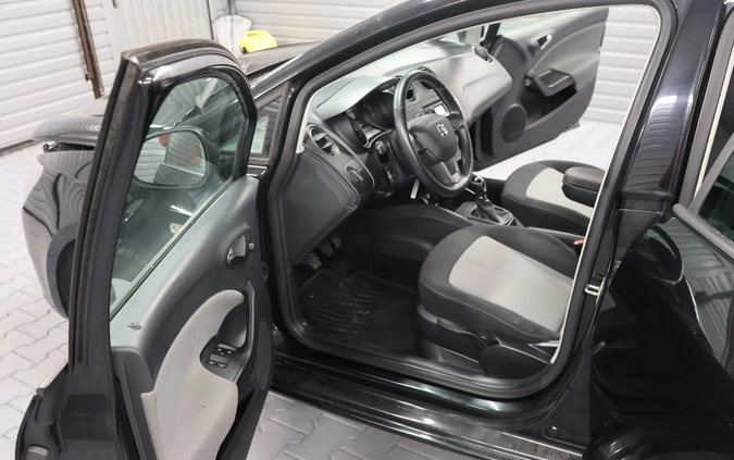 Seat Ibiza cena 25300 przebieg: 189000, rok produkcji 2015 z Zaklików małe 106